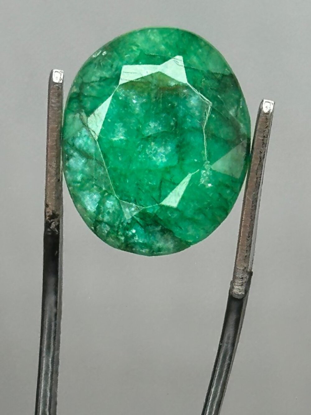 Natural Emerald Gem